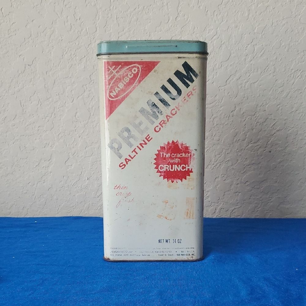 VTG 1969 Nabisco Premium Saltine Crackers Tin Canister - Retro 9.5 Kitchen Decor